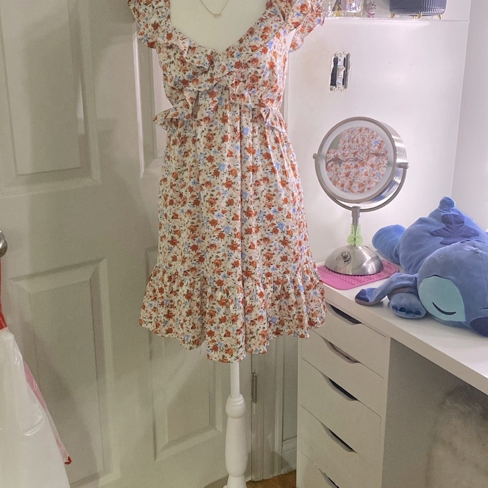 Floral Ruffle Dress - Picture 2 of 2